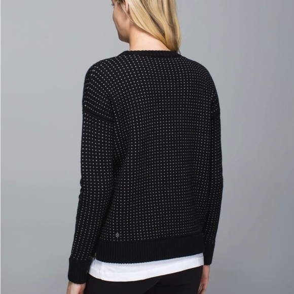 LULULEMON Yogi Crew Sweater Zips EUC - Picture 3 of 11